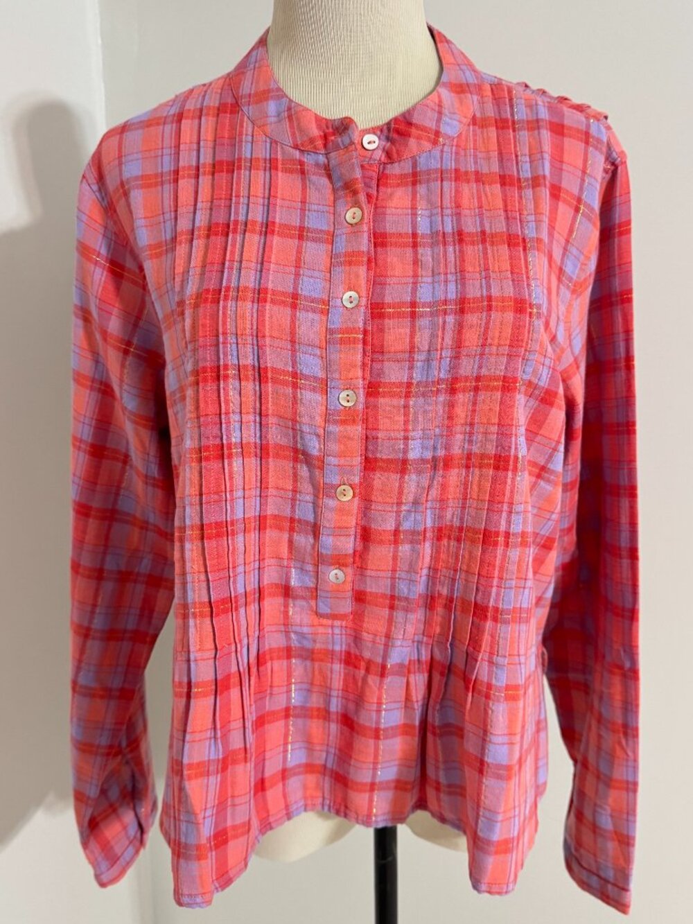NATURAL LIFE Plaid Pleated Band Collar Cropped Blouse
